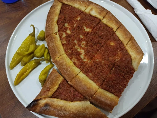 Treffpunkt 2 Döner Kebab Grillhaus Gondelsheim photo 3